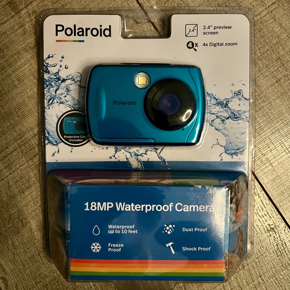NEW - Polaroid 18MP Waterproof Camera Teal 4x Digital Zoom IE048 - Underwater